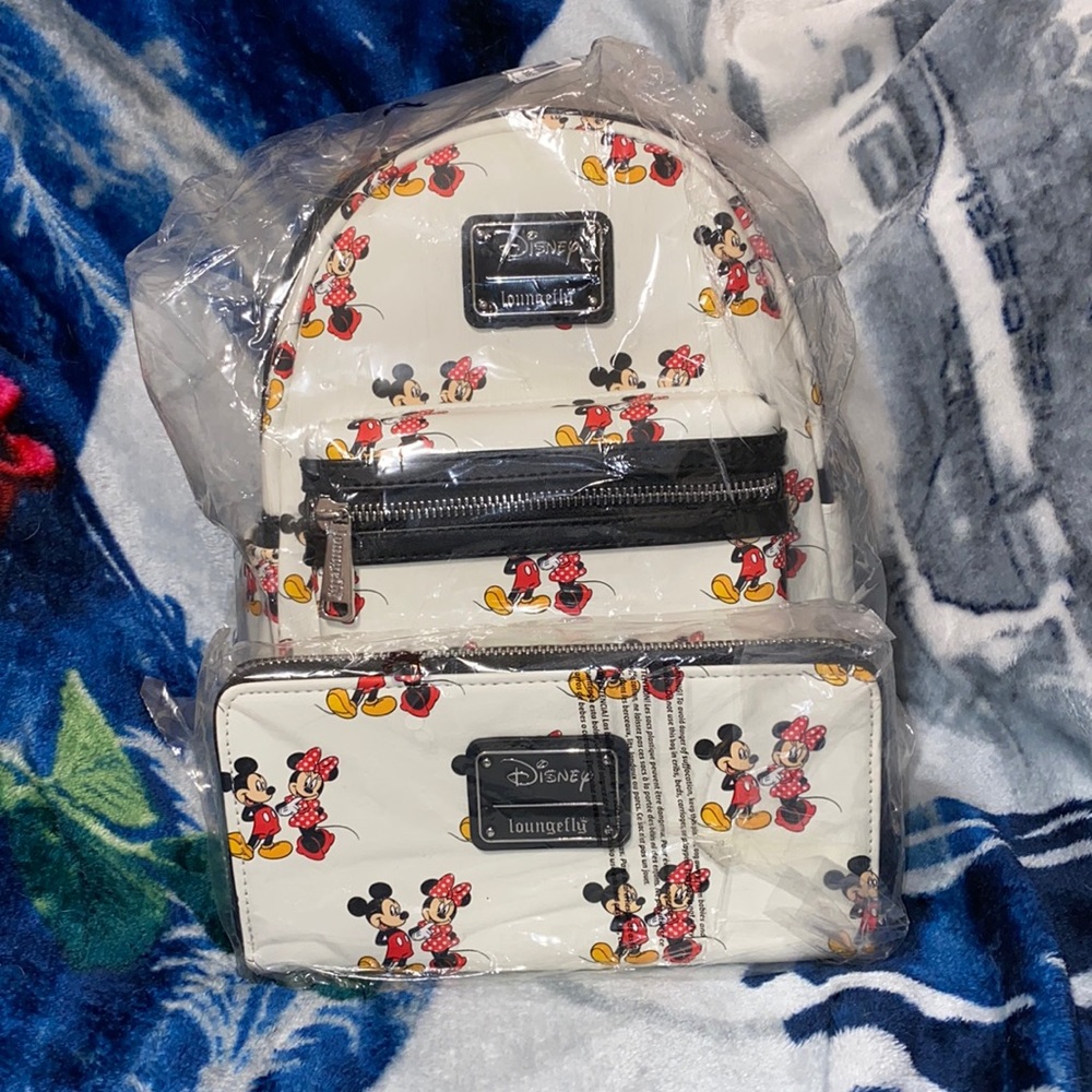 Mickey and Minnie loungefly backpack ❌SOLD❌